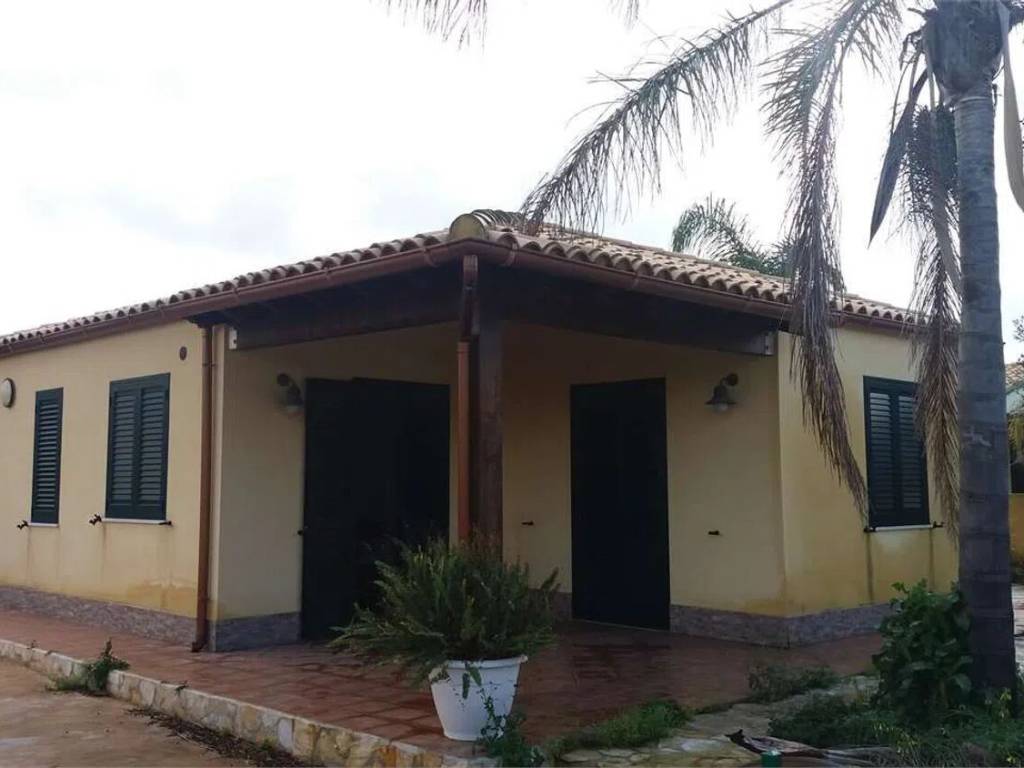casa indipendente in affitto a Marsala in zona Casabianca