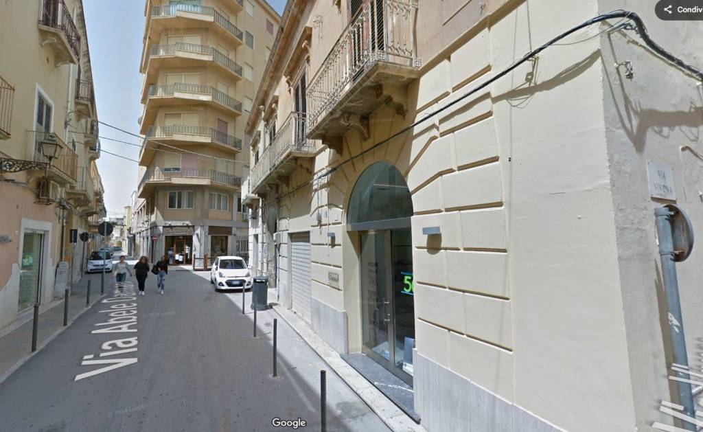 negozio in affitto a Marsala in zona Centro Storico