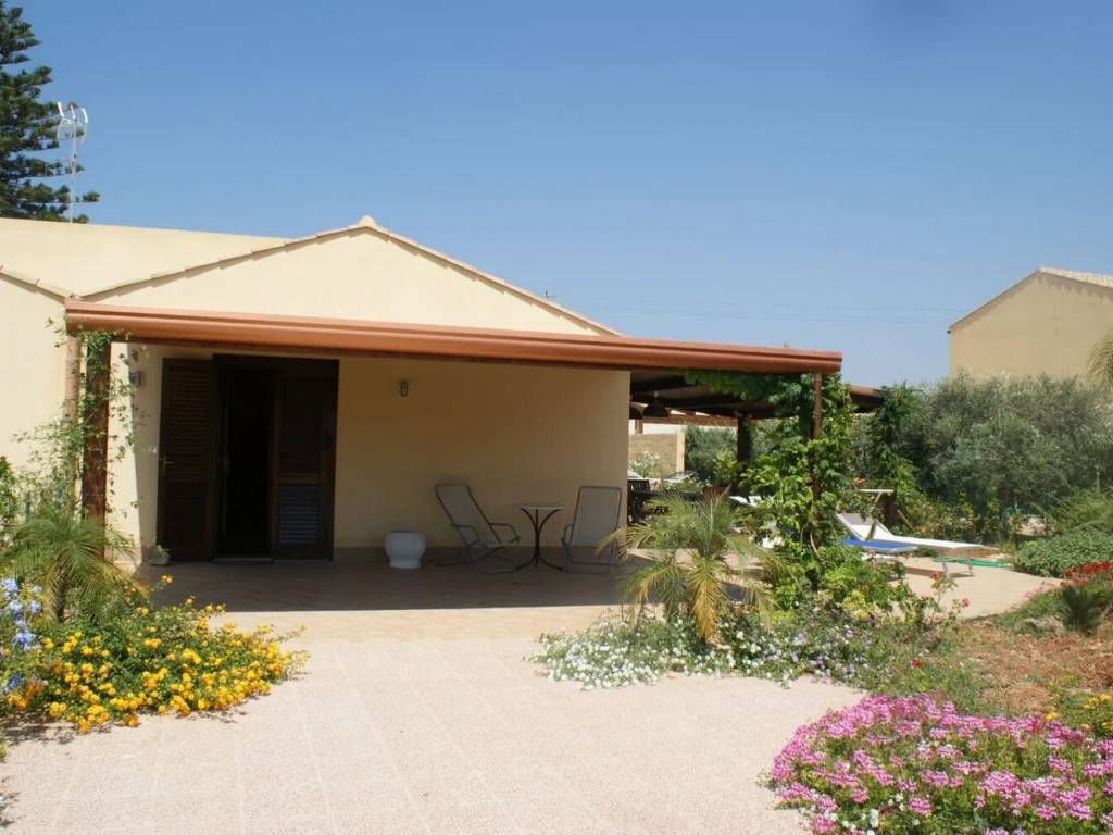 casa indipendente in affitto a Marsala in zona Casabianca