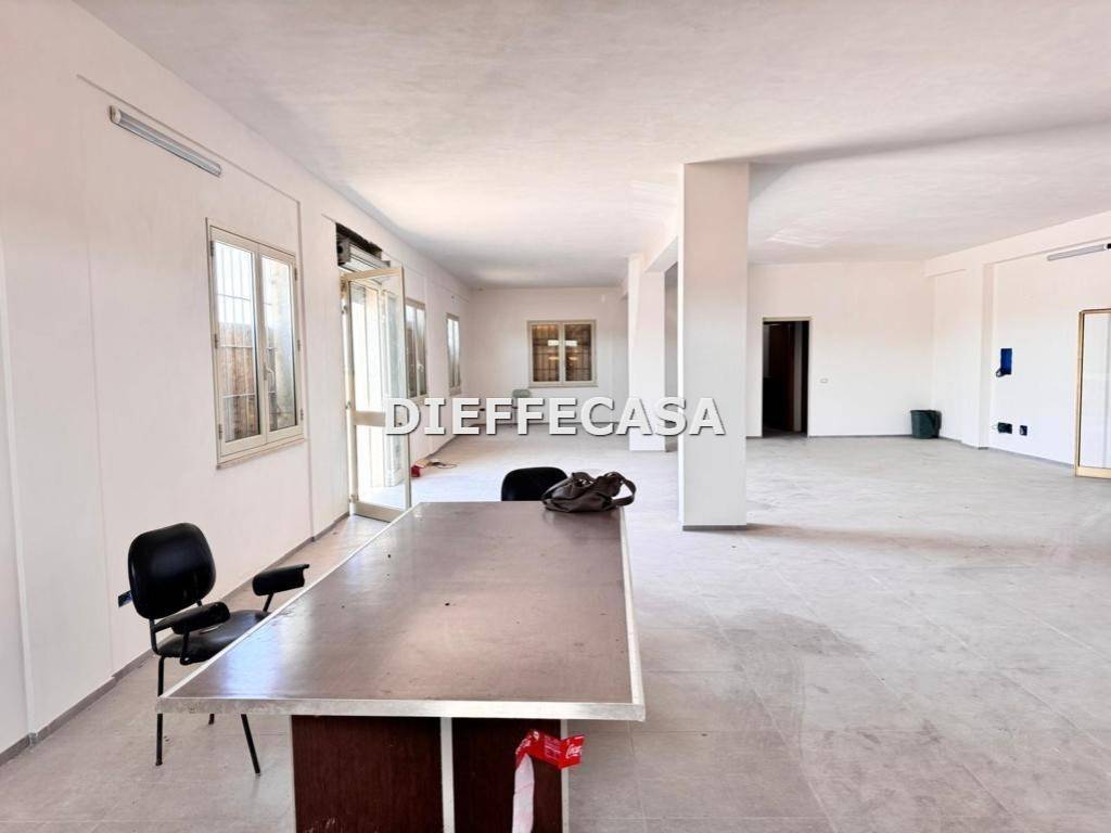 locale commerciale in affitto a Marsala