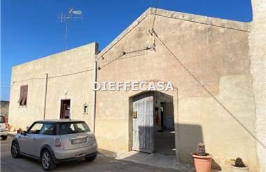 negozio in affitto a Marsala in zona Terrenove