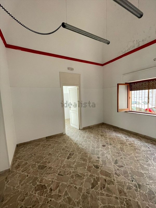 locale commerciale in affitto a Marsala