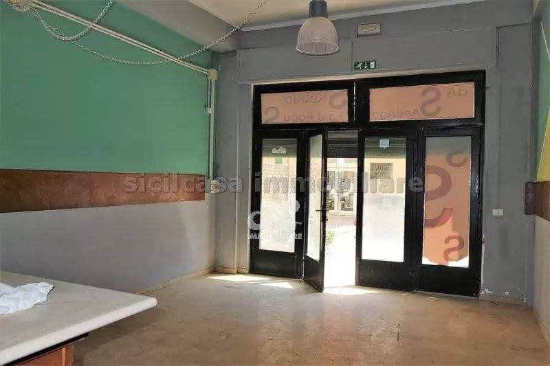 negozio in affitto a Marsala in zona Centro Storico