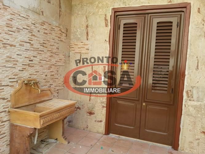 negozio in affitto a Marsala in zona Centro Storico