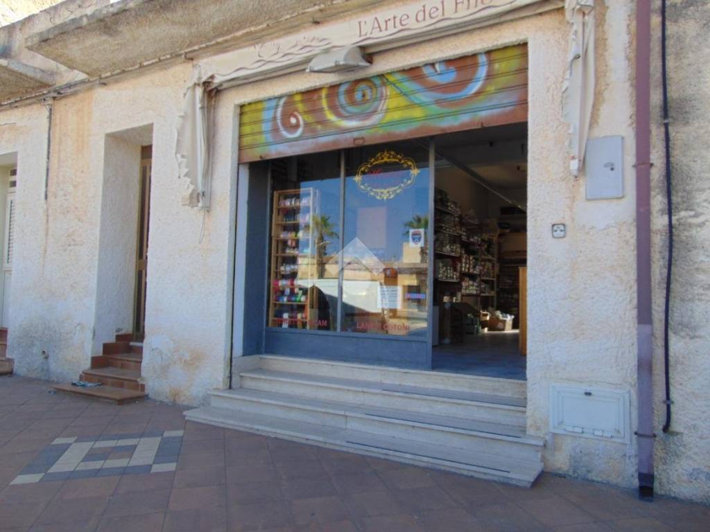 locale commerciale in affitto a Marsala in zona Strasatti