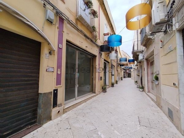 locale commerciale in affitto a Mazara del Vallo in zona Centro Storico
