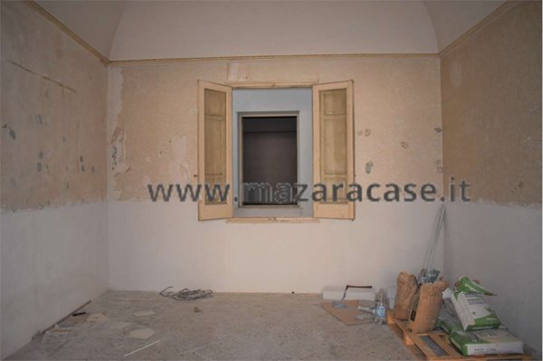 locale commerciale in affitto a Mazara del Vallo