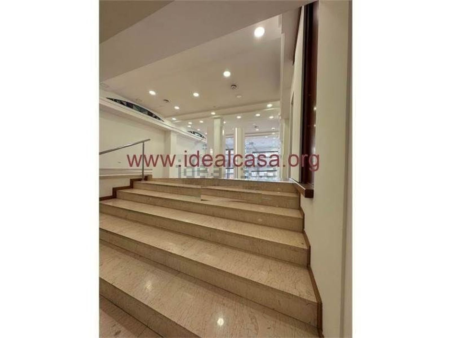 locale commerciale in affitto a Mazara del Vallo