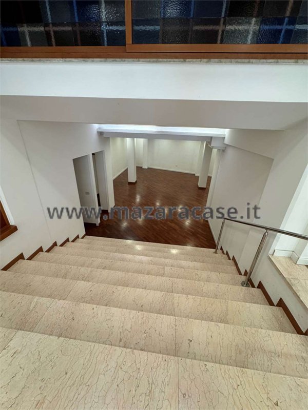 locale commerciale in affitto a Mazara del Vallo in zona Centro Storico