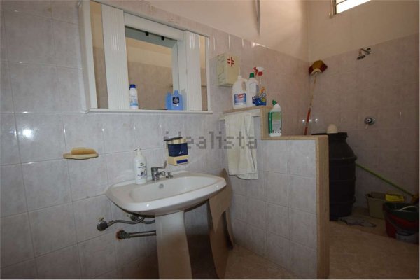 locale commerciale in affitto a Mazara del Vallo