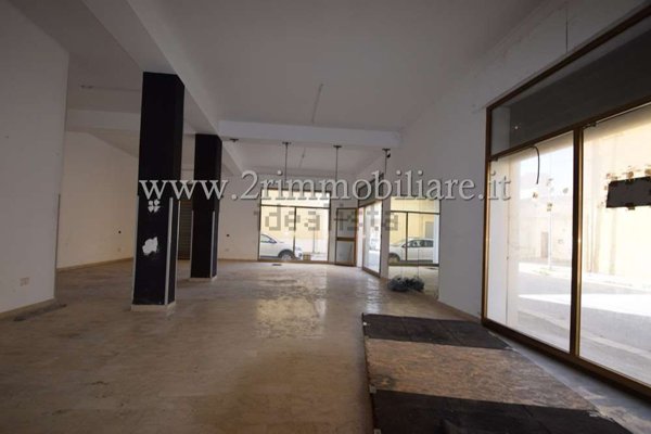 locale commerciale in affitto a Mazara del Vallo