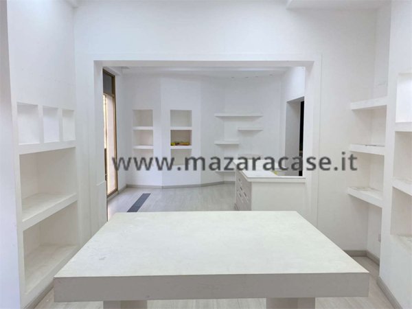 locale commerciale in affitto a Mazara del Vallo