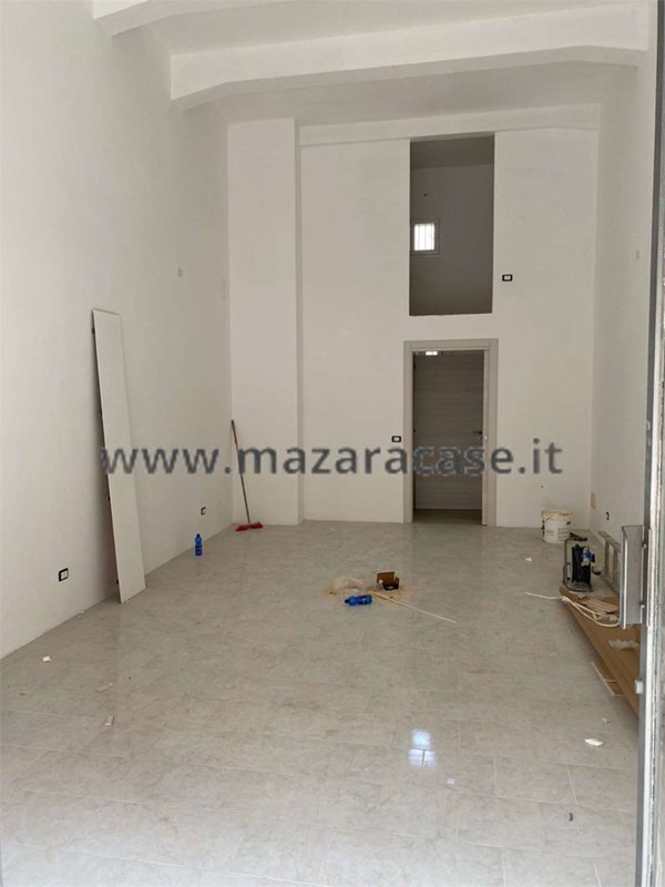locale commerciale in affitto a Mazara del Vallo in zona Centro Storico