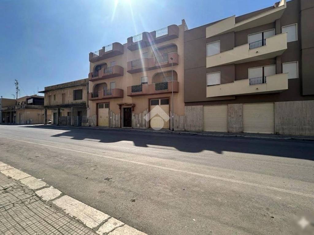 locale commerciale in affitto a Mazara del Vallo