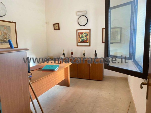 locale commerciale in affitto a Mazara del Vallo