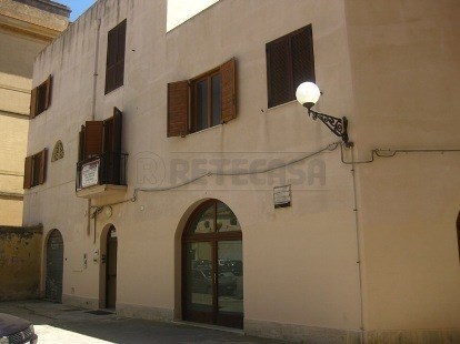 locale commerciale in affitto a Mazara del Vallo in zona Centro Storico