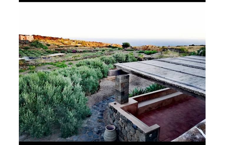casa indipendente in affitto a Pantelleria in zona Scauri