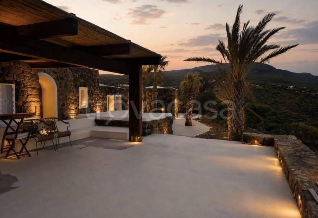 casa indipendente in affitto a Pantelleria in zona Scauri