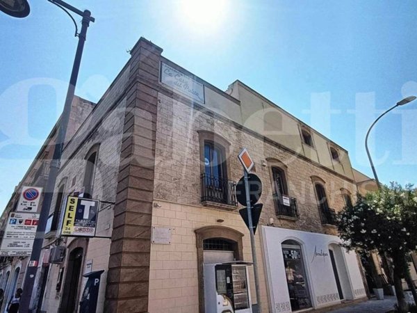 negozio in affitto a Trapani