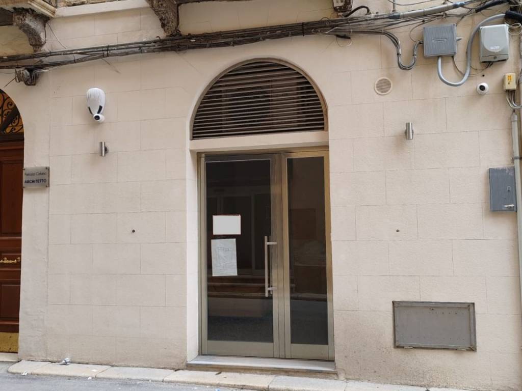 negozio in affitto a Trapani