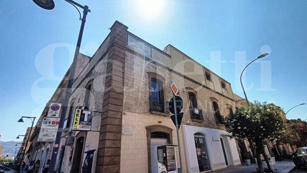 negozio in affitto a Trapani