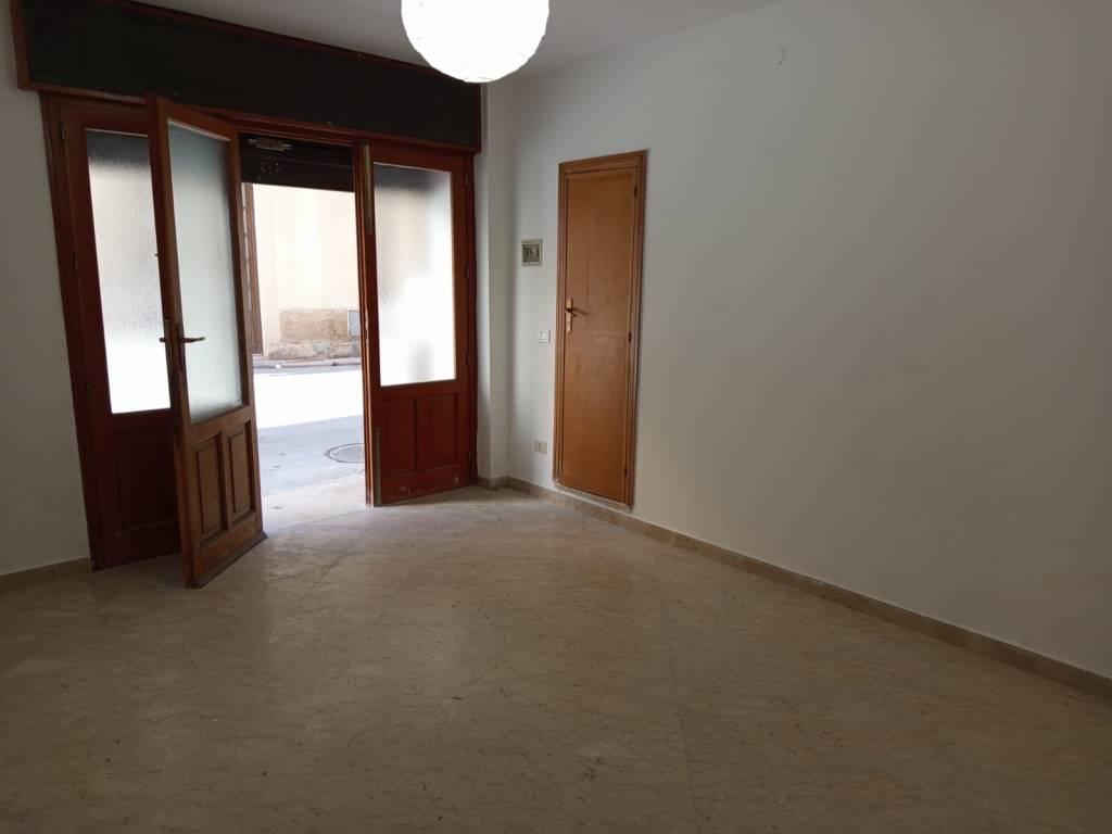 locale commerciale in affitto a Trapani
