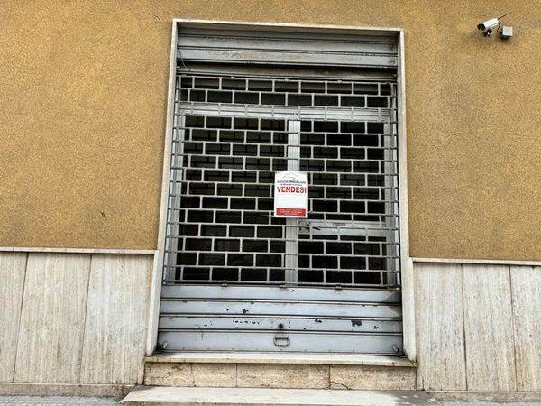 negozio in affitto a Trapani in zona Centro Città