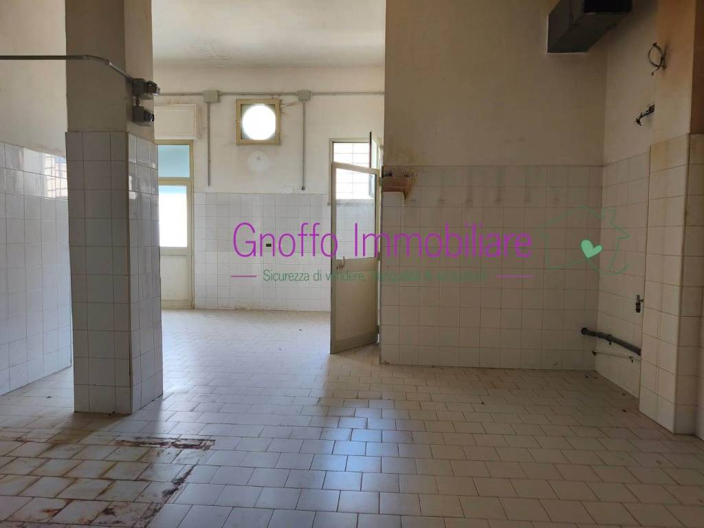 negozio in affitto a Trapani