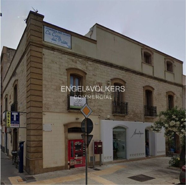 locale commerciale in affitto a Trapani