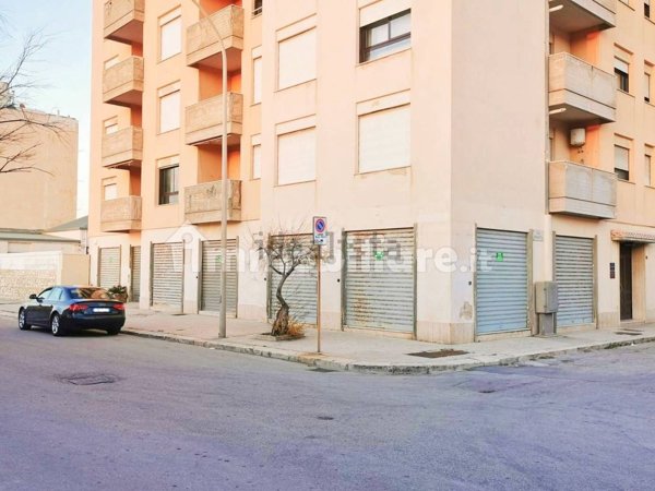 locale commerciale in affitto a Trapani