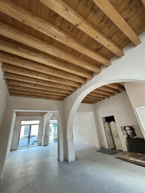 negozio in affitto a Trapani in zona Mockarta