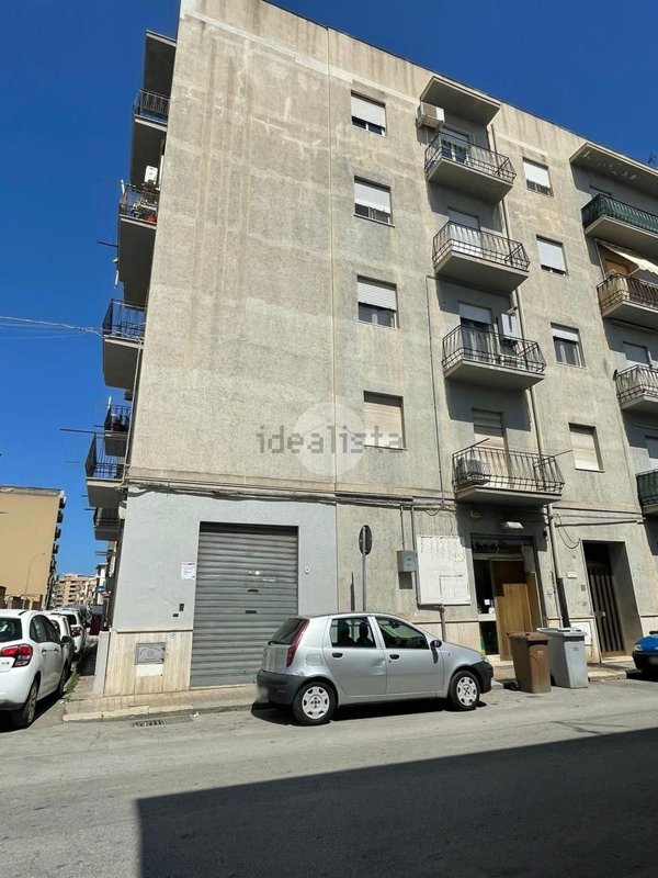 locale commerciale in affitto a Trapani
