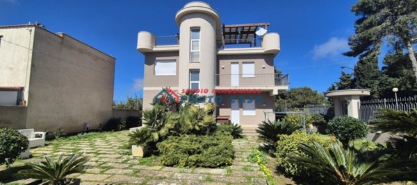 casa indipendente in affitto a Valderice