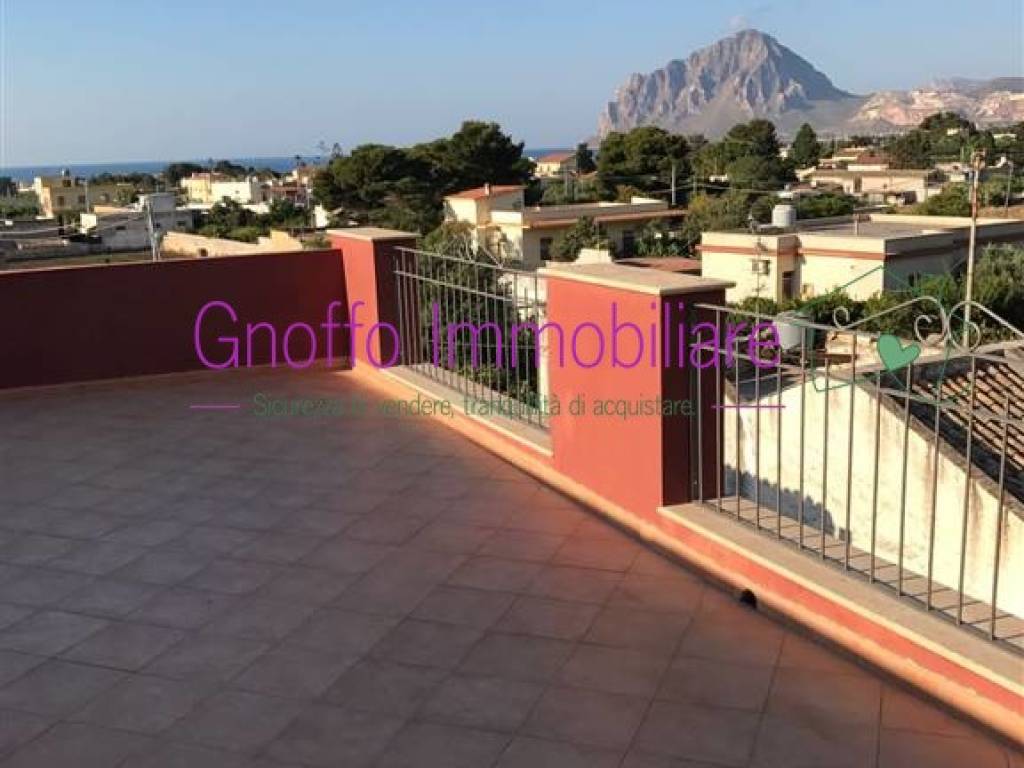 casa indipendente in affitto a Valderice in zona Sant'Andrea