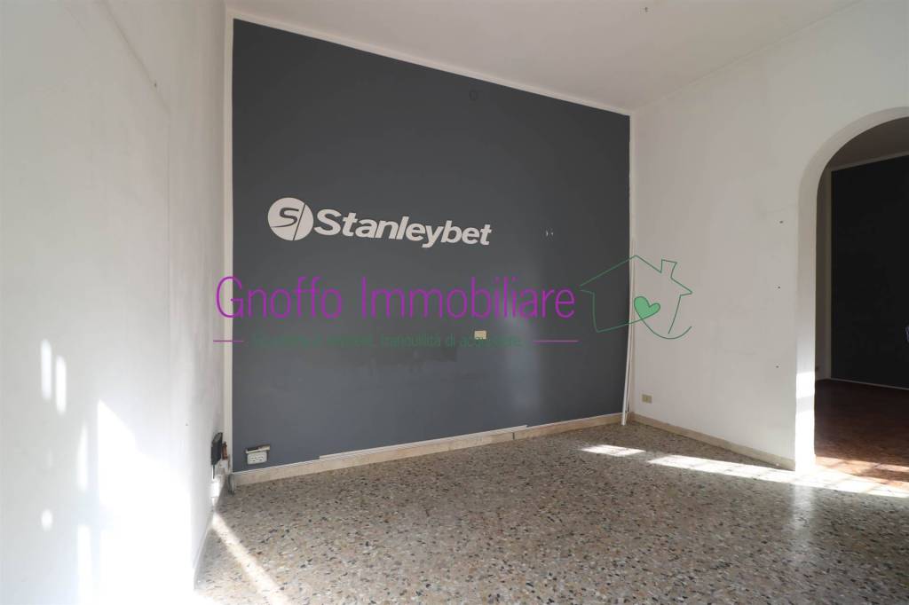 negozio in affitto a Valderice