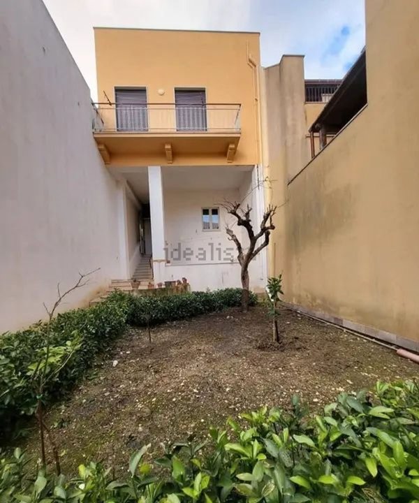 casa indipendente in affitto a Valderice