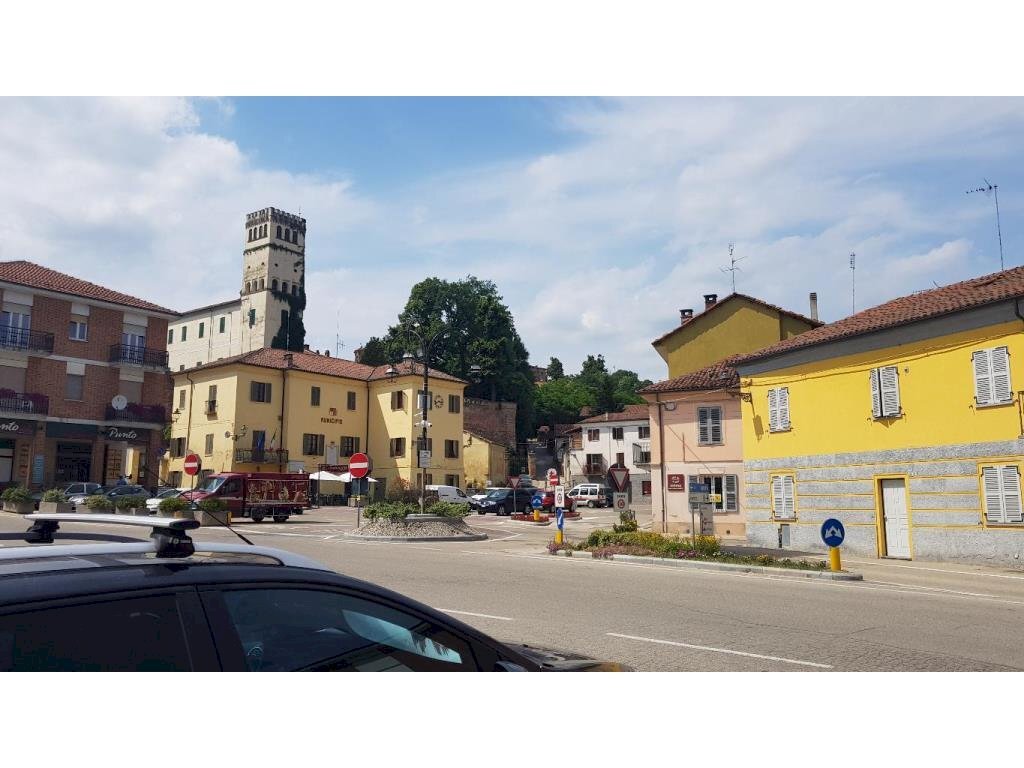 appartamento in affitto a Monale