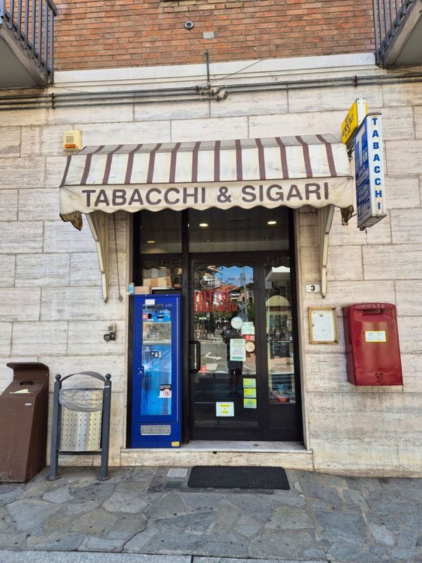 negozio in affitto a Nizza Monferrato