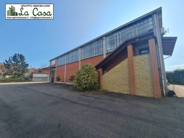 locale commerciale in affitto a Villafranca d'Asti