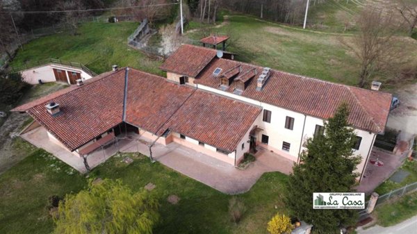 negozio in affitto a Villanova d'Asti