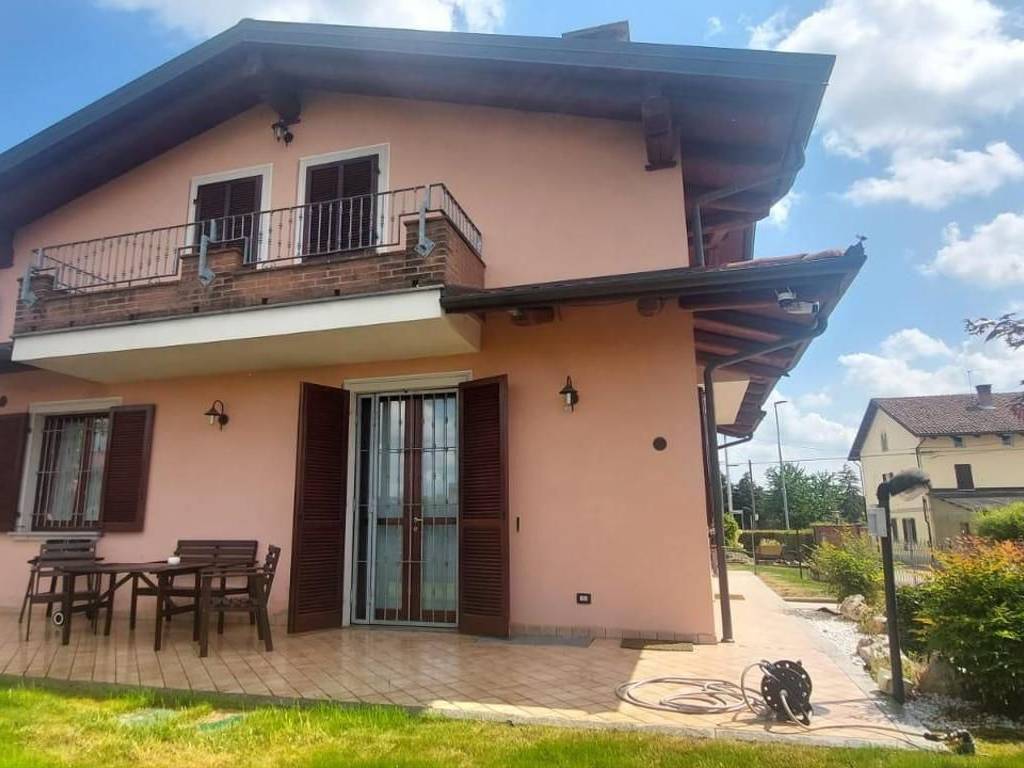 casa indipendente in affitto a Villanova d'Asti
