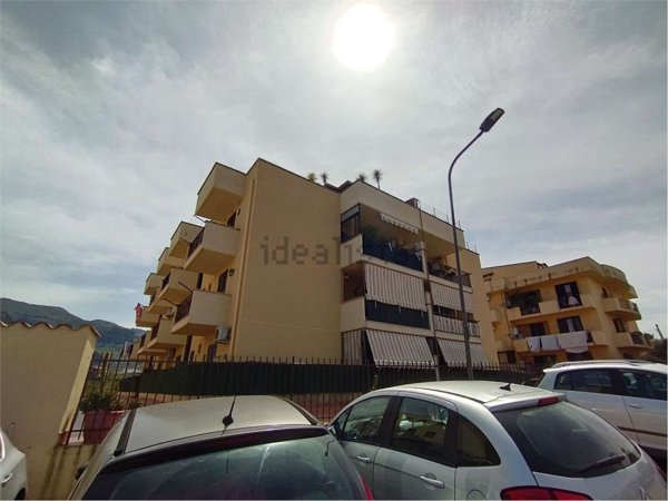 appartamento in affitto ad Altavilla Milicia