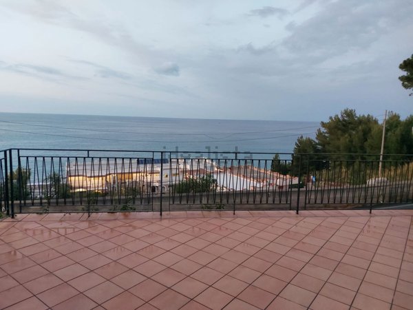 appartamento in affitto ad Altavilla Milicia