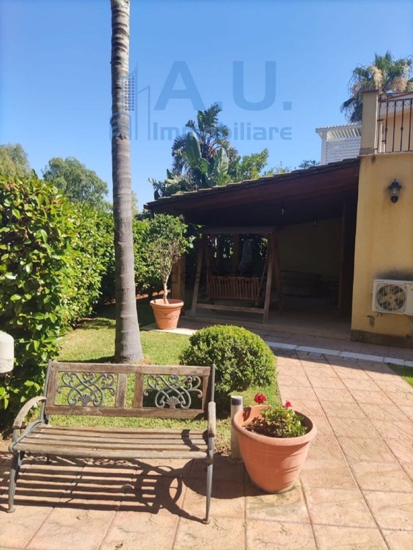 casa indipendente in affitto ad Altavilla Milicia