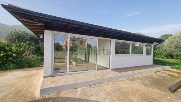 casa indipendente in affitto ad Altavilla Milicia