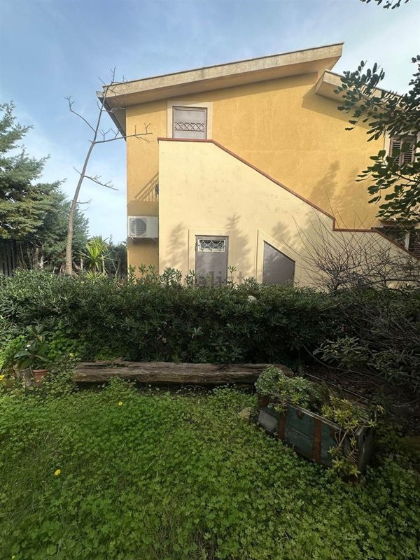 casa indipendente in affitto ad Altavilla Milicia