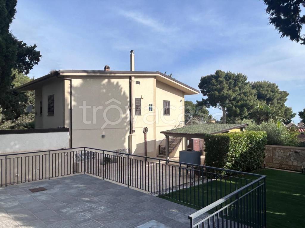 casa indipendente in affitto ad Altavilla Milicia