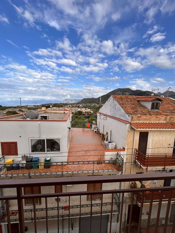 appartamento in affitto ad Altavilla Milicia