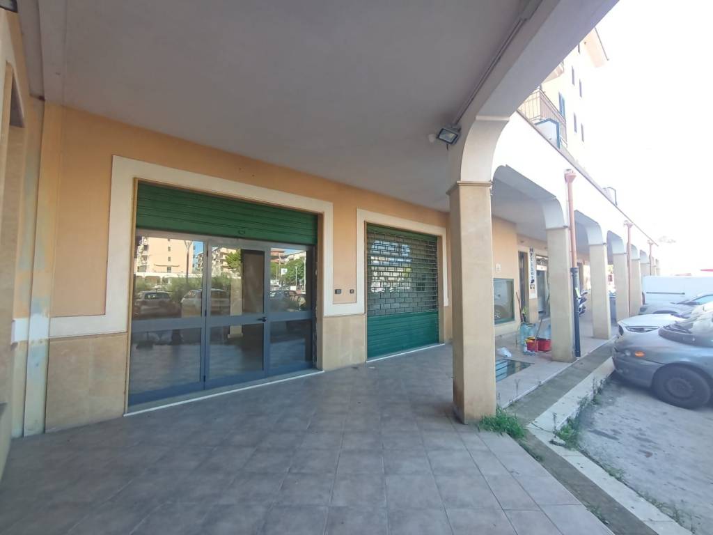 negozio in affitto a Bagheria