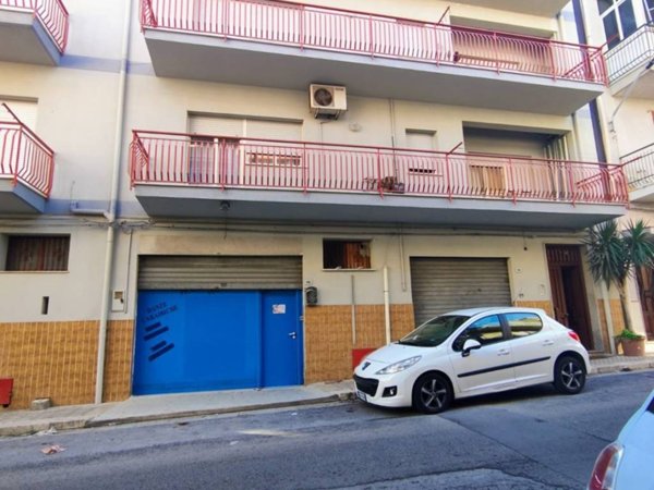 locale commerciale in affitto a Bagheria in zona Centro Città